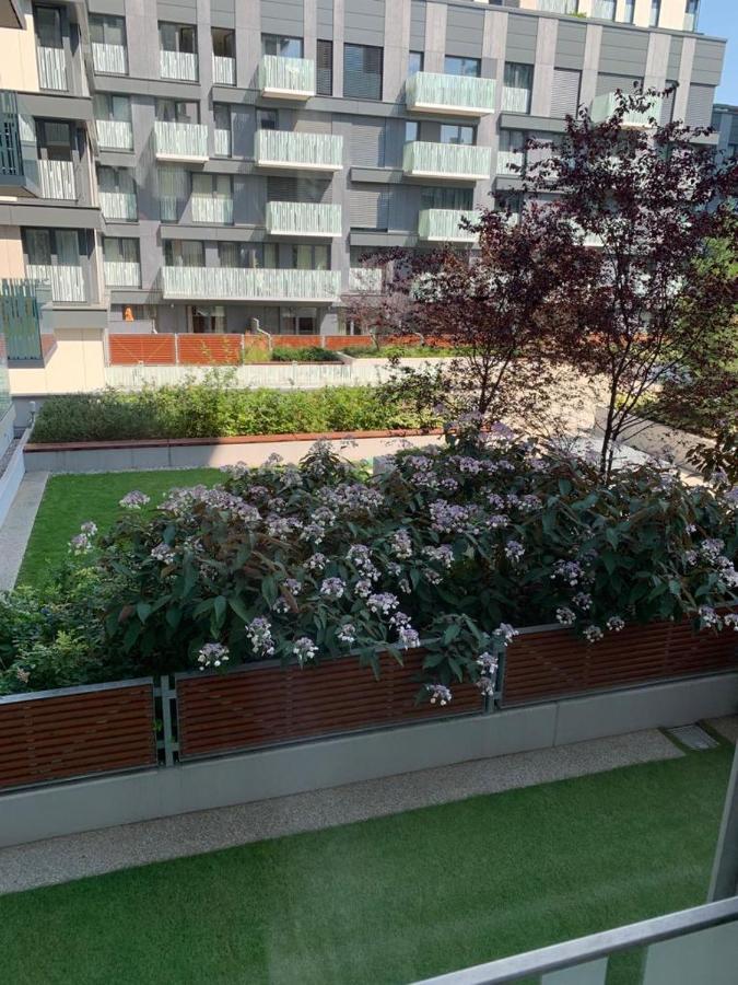 Residence Garden Tower - 8 Min Do Centra, Garaz براغ المظهر الخارجي الصورة